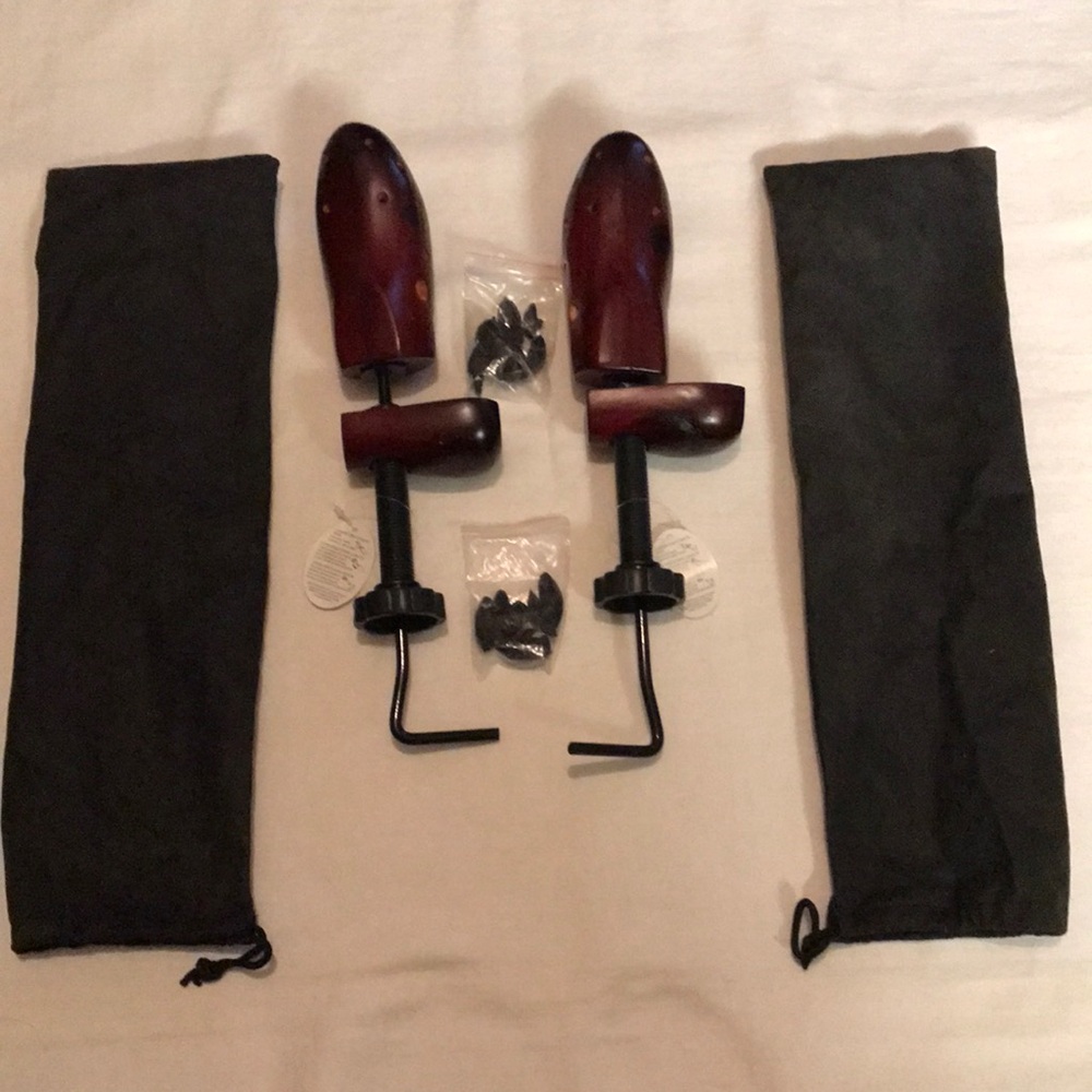 Wooden Two-Way Shoe Stretchers 2 Pieces - W5-8 - New